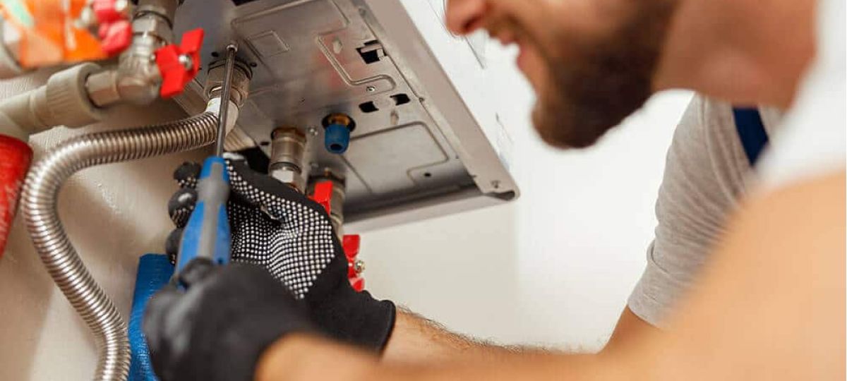 What To Do When Your Hot Water Heater Starts Leaking