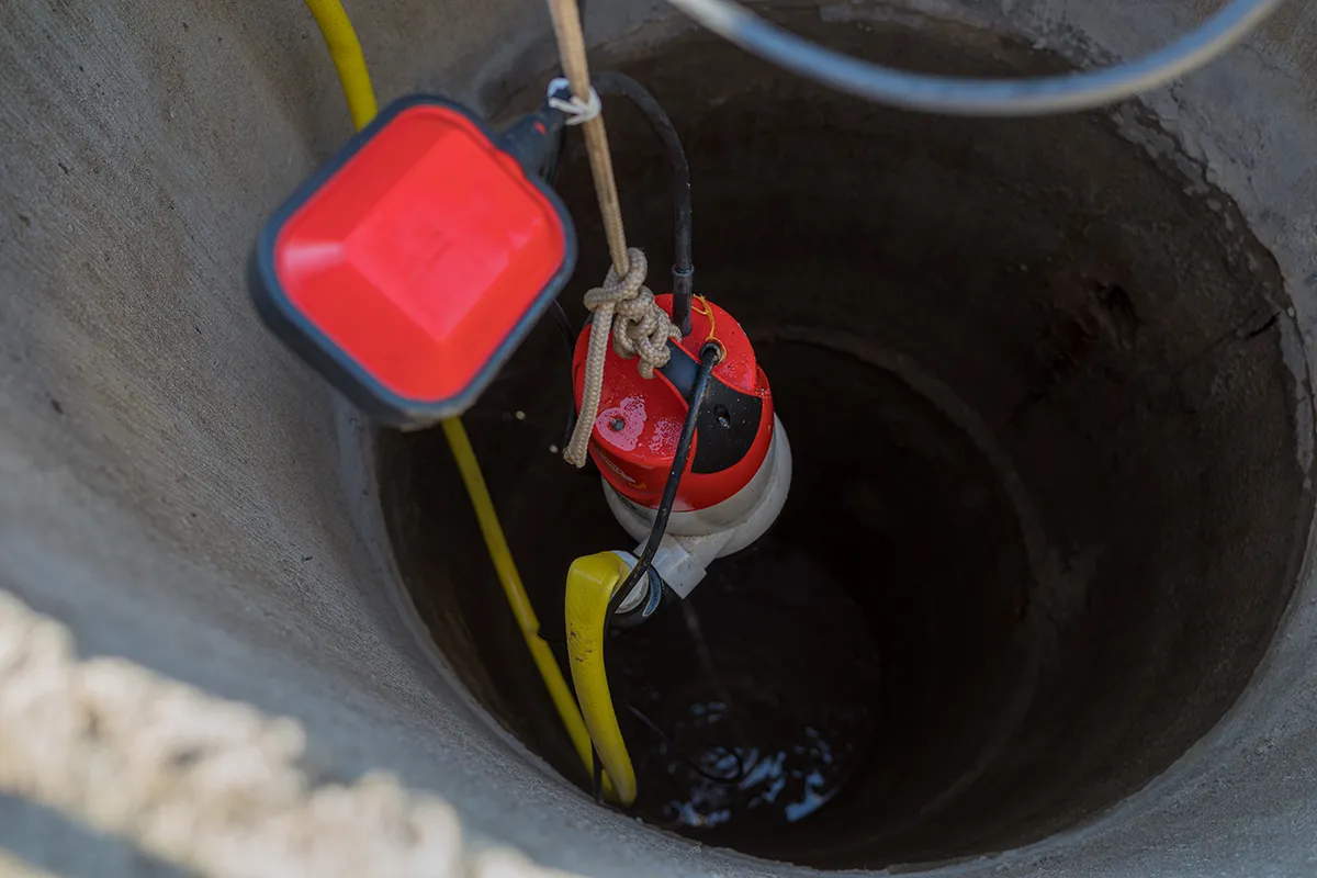 How does well water work with a submersible well pump